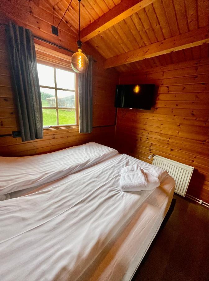 Ytri Vik Villa Hauganes Bagian luar foto