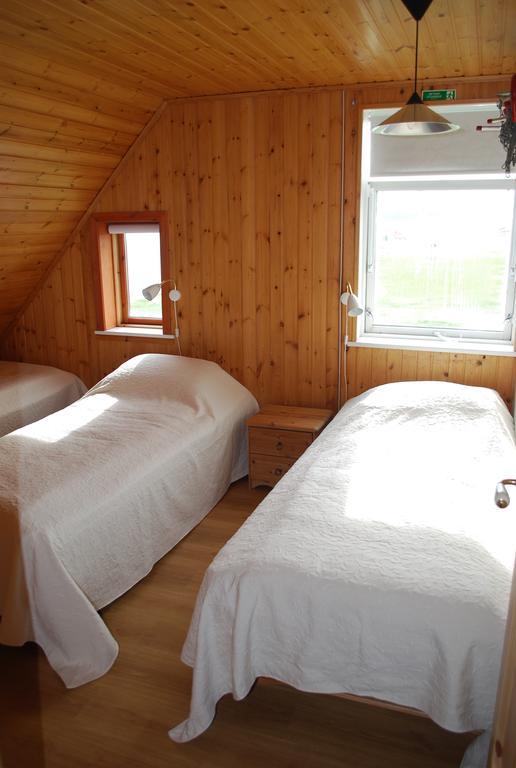 Ytri Vik Villa Hauganes Bagian luar foto